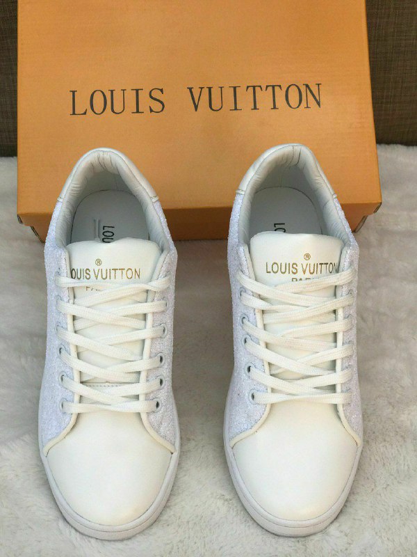 Louis vuitton stylish women sneakers frense imported kod: mp4601