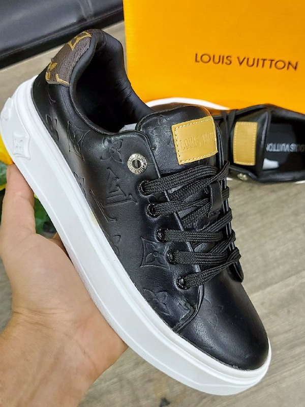 LUOIS VUITTON stylish Lace UP women sneakers franse: imported code