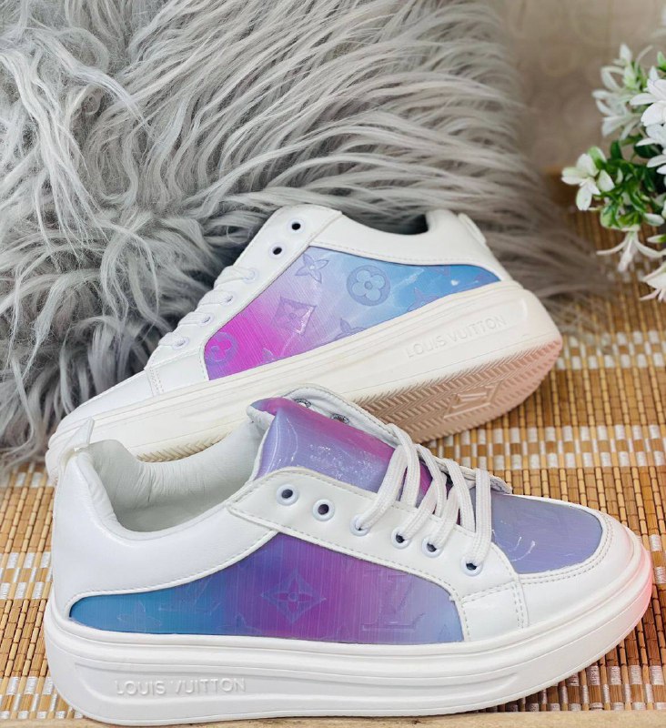 LUOIS VUITTON stylish Lace UP women sneakers franse: imported code