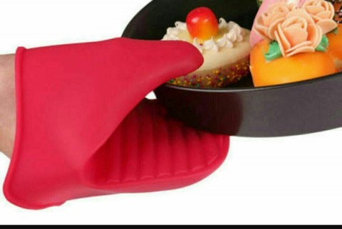 silicone kitchen gloves