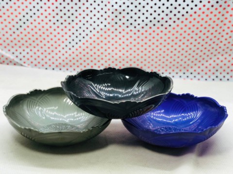 Small plastic fruit plate