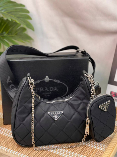 PRADA brand women Cross-Body Bag Made From Leather -black colour -mirror  original-Size 23*13-With box