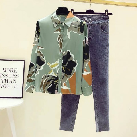 Stylish shirt for women