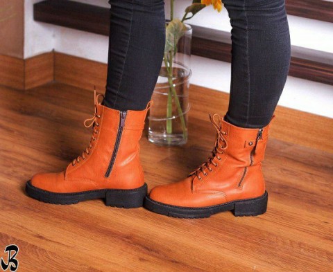 Half boot 2 zippers